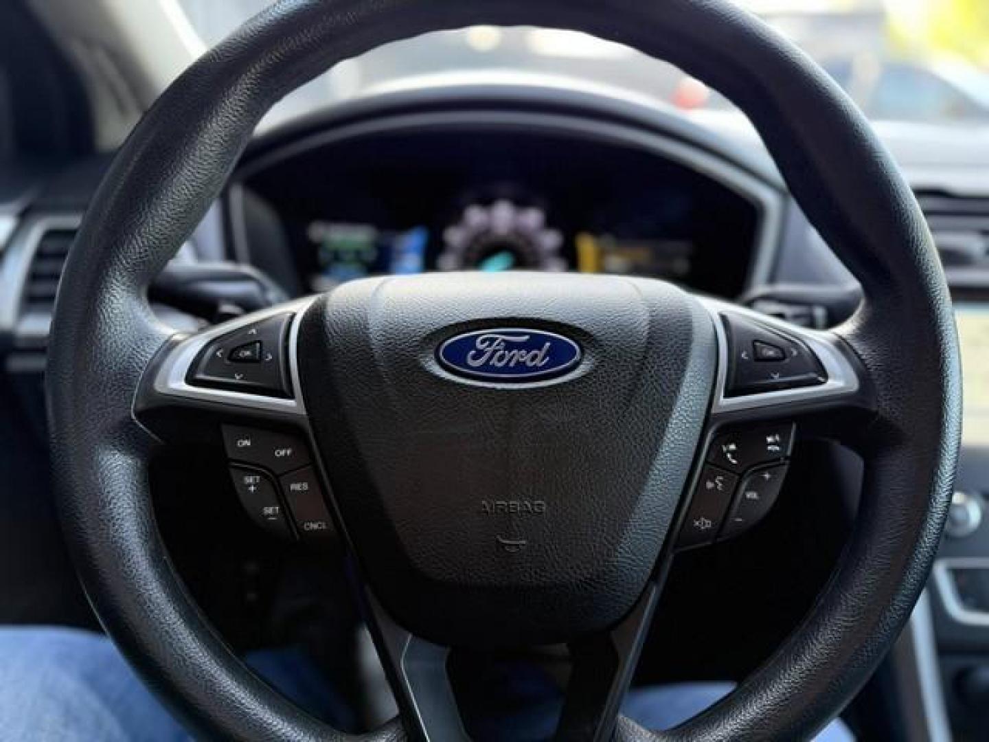2018 GRAY FORD FUSION (3FA6P0HDXJR) with an L4,1.5L(91 CID),DOHC engine, AUTOMATIC transmission, located at 14600 Frazho Road, Warren, MI, 48089, (586) 776-3400, 42.485996, -82.974220 - Photo#13