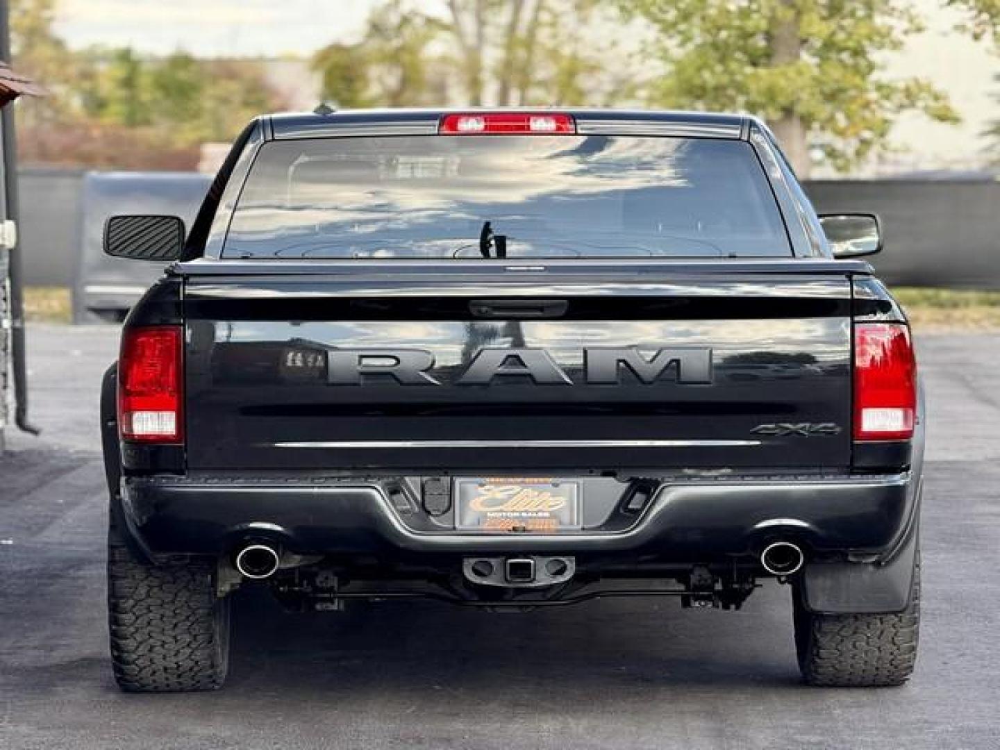 2019 BLACK RAM 1500 CLASSIC (1C6RR7KT9KS) with an V8,5.7L(345 CID), engine, AUTOMATIC transmission, located at 14600 Frazho Road, Warren, MI, 48089, (586) 776-3400, 42.485996, -82.974220 - Photo#5