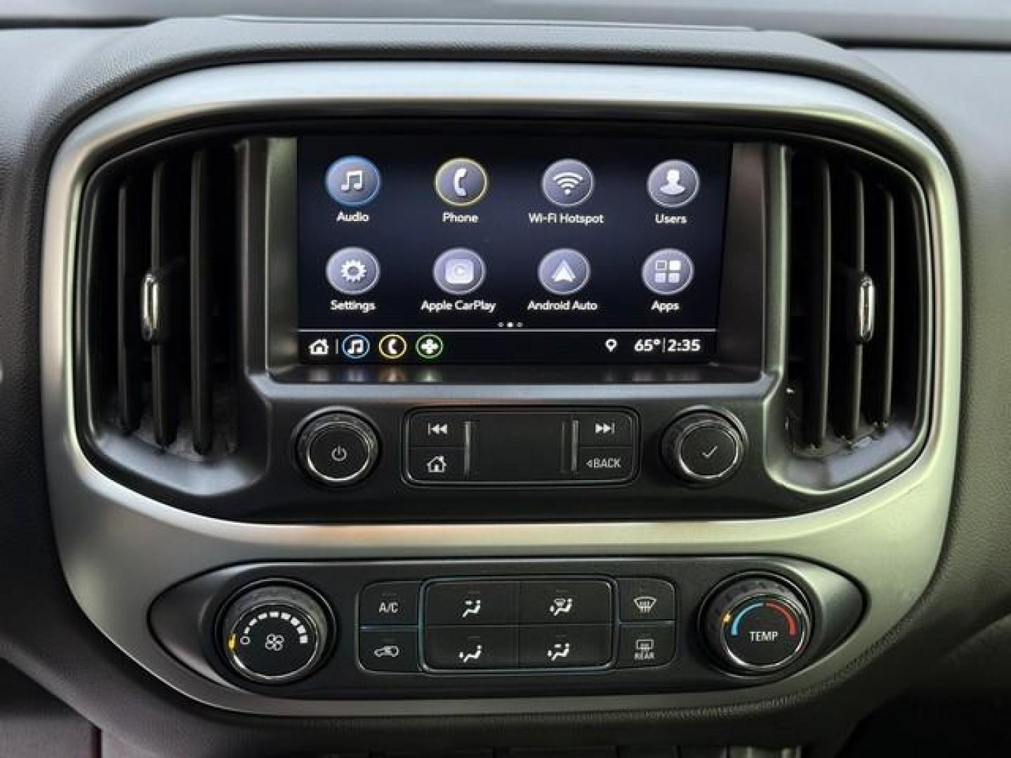 2020 BLACK CHEVROLET COLORADO (1GCGTCEN2L1) with an V6,3.6L(222 CID), engine, AUTOMATIC transmission, located at 14600 Frazho Road, Warren, MI, 48089, (586) 776-3400, 42.485996, -82.974220 - Photo#11