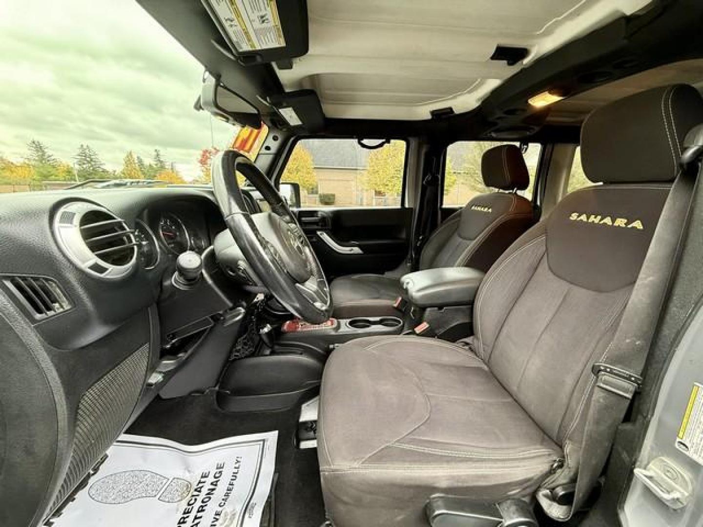 2014 SILVER JEEP WRANGLER (1C4BJWEG1EL) with an V6,3.6L(220 CID),DOHC engine, AUTOMATIC transmission, located at 14600 Frazho Road, Warren, MI, 48089, (586) 776-3400, 42.485996, -82.974220 - Photo#7