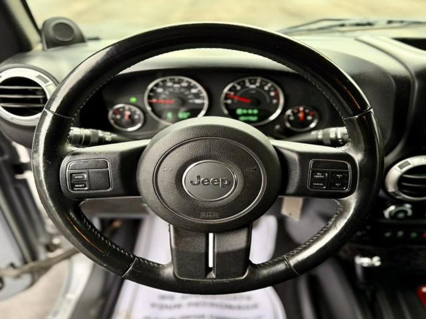 2014 SILVER JEEP WRANGLER (1C4BJWEG1EL) with an V6,3.6L(220 CID),DOHC engine, AUTOMATIC transmission, located at 14600 Frazho Road, Warren, MI, 48089, (586) 776-3400, 42.485996, -82.974220 - Photo#10