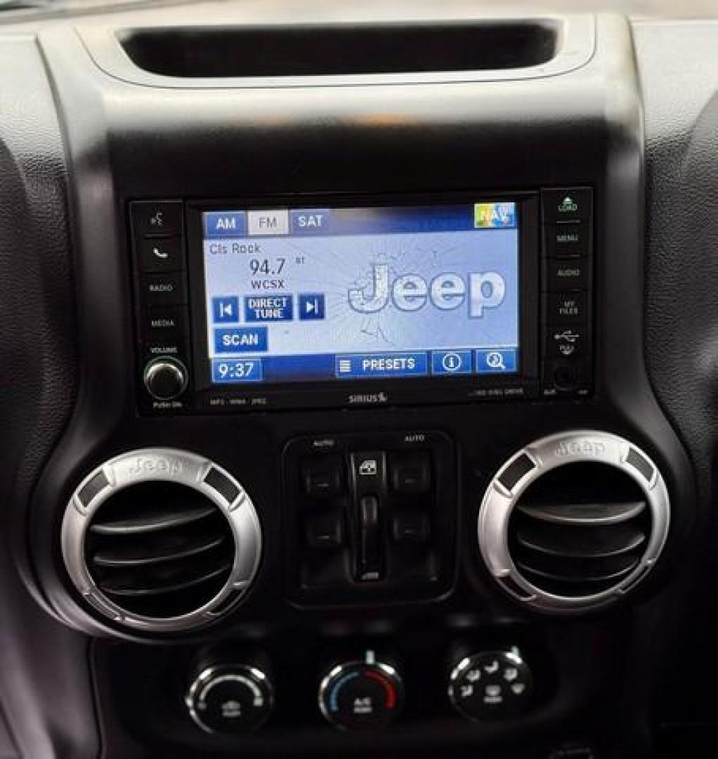 2014 SILVER JEEP WRANGLER (1C4BJWEG1EL) with an V6,3.6L(220 CID),DOHC engine, AUTOMATIC transmission, located at 14600 Frazho Road, Warren, MI, 48089, (586) 776-3400, 42.485996, -82.974220 - Photo#11