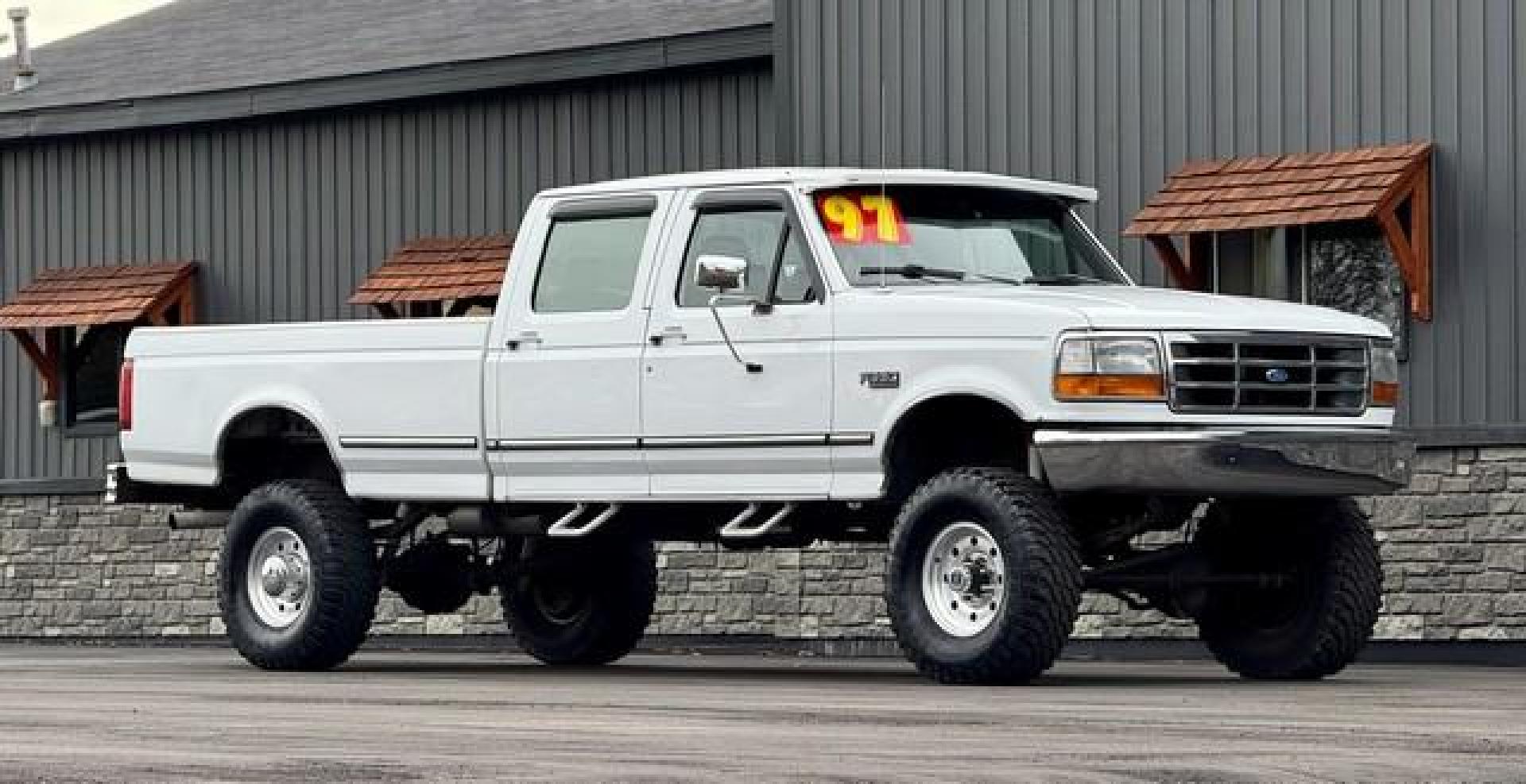 1997 WHITE FORD F350 (1FTJW36G1VE) with an 7.5 engine, AUTOMATIC transmission, located at 14600 Frazho Road, Warren, MI, 48089, (586) 776-3400, 42.485996, -82.974220 - Photo#3