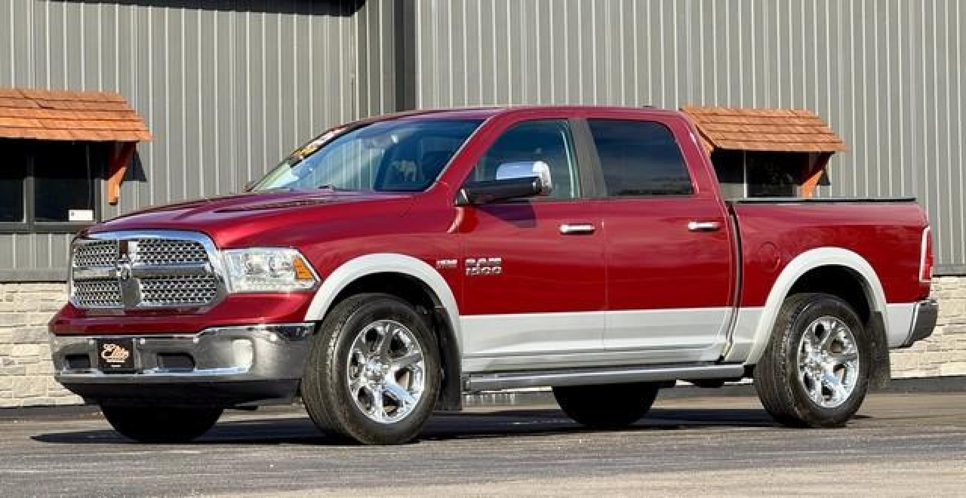 2015 MAROON RAM 1500 LARAMIE (1C6RR7NT4FS) with an V8,5.7L(345 CID),OHV engine, AUTOMATIC transmission, located at 14600 Frazho Road, Warren, MI, 48089, (586) 776-3400, 42.485996, -82.974220 - Photo#3