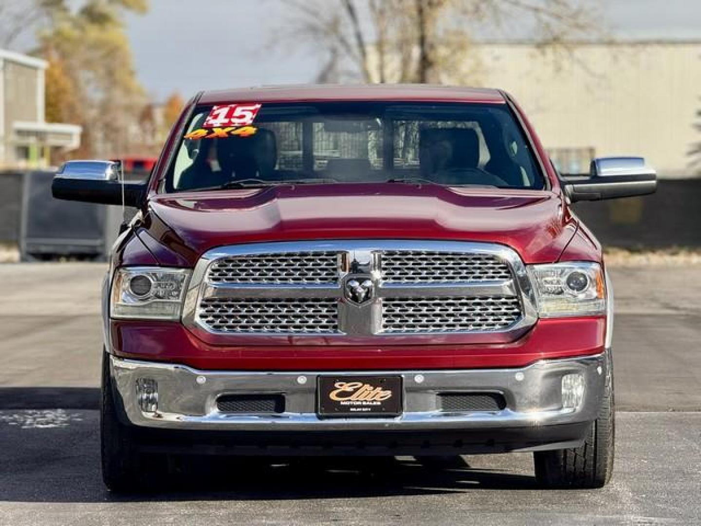 2015 MAROON RAM 1500 LARAMIE (1C6RR7NT4FS) with an V8,5.7L(345 CID),OHV engine, AUTOMATIC transmission, located at 14600 Frazho Road, Warren, MI, 48089, (586) 776-3400, 42.485996, -82.974220 - Photo#4