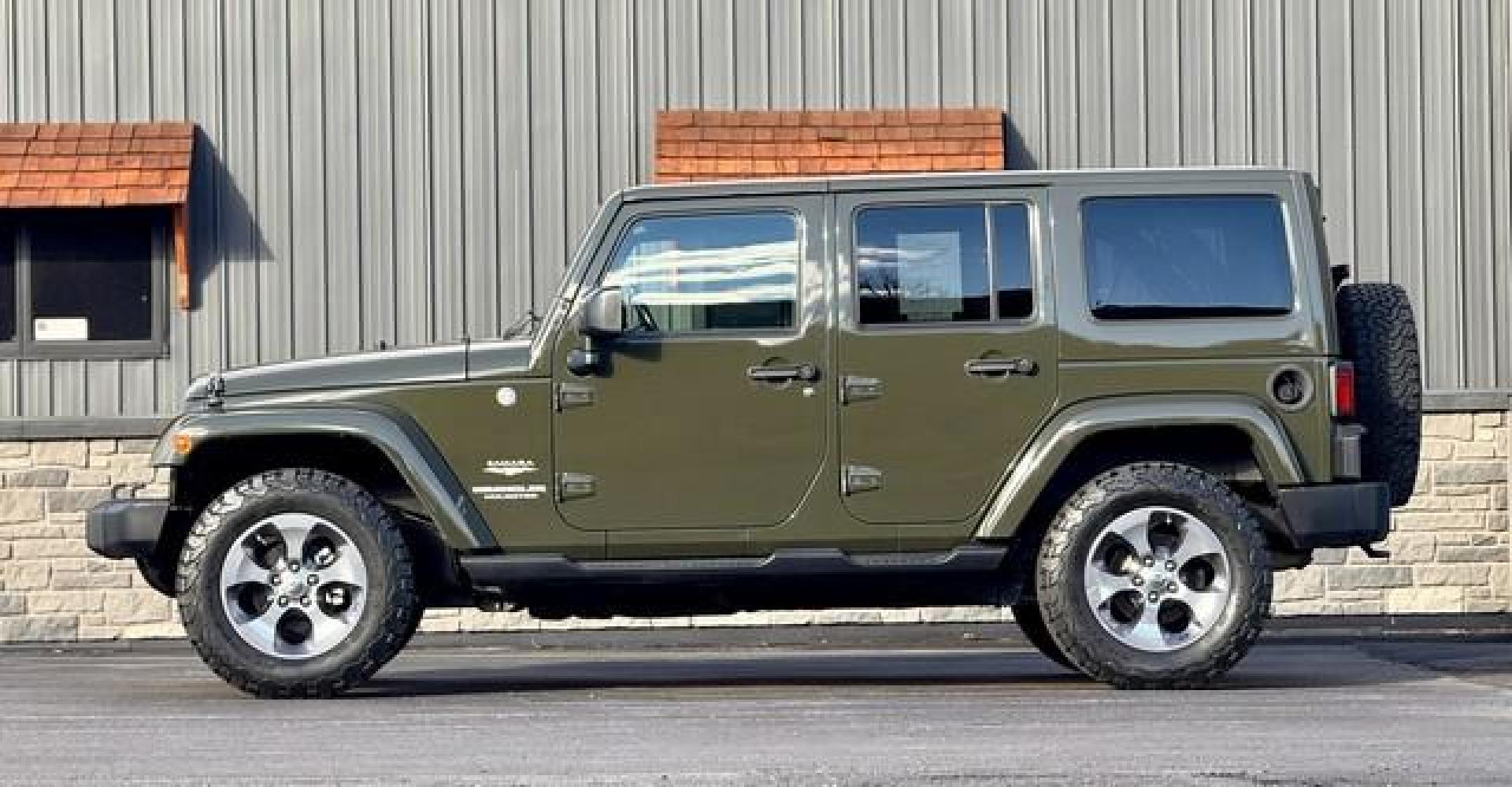 2015 Jeep Wrangler Unlimited Sahara's photo
