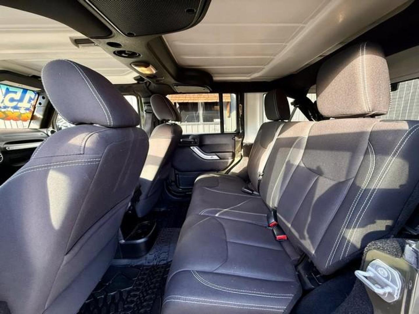 2015 GREEN JEEP WRANGLER (1C4BJWEG7FL) with an V6,3.6L(220 CID),DOHC engine, AUTOMATIC transmission, located at 14600 Frazho Road, Warren, MI, 48089, (586) 776-3400, 42.485996, -82.974220 - Photo#7