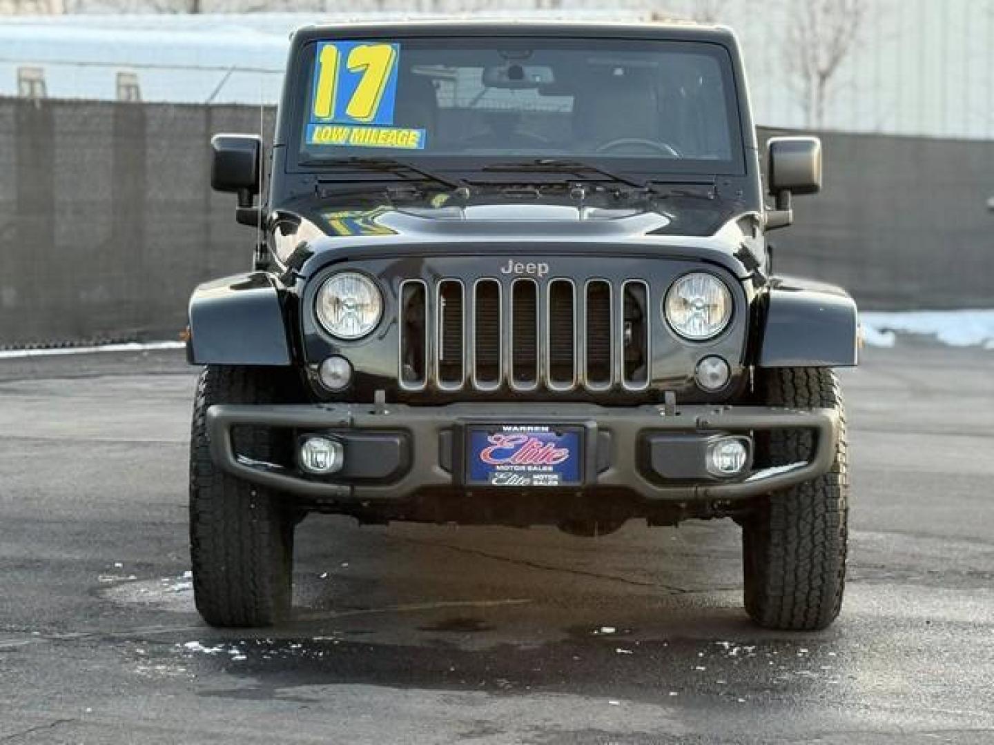 2017 BLACK JEEP WRANGLER (1C4BJWEG6HL) with an V6,3.6L(220 CID),DOHC engine, AUTOMATIC transmission, located at 14600 Frazho Road, Warren, MI, 48089, (586) 776-3400, 42.485996, -82.974220 - Photo#2