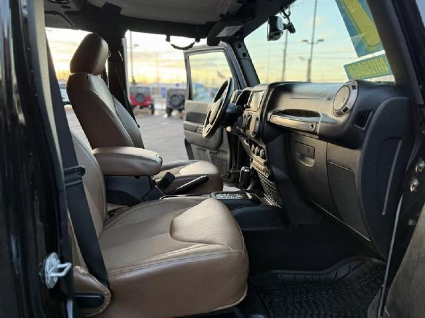 2017 BLACK JEEP WRANGLER (1C4BJWEG6HL) with an V6,3.6L(220 CID),DOHC engine, AUTOMATIC transmission, located at 14600 Frazho Road, Warren, MI, 48089, (586) 776-3400, 42.485996, -82.974220 - Photo#12