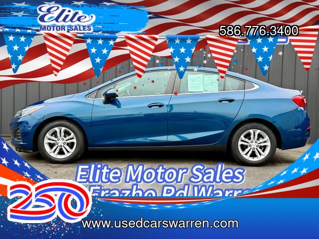 photo of 2019 CHEVROLET CRUZE 