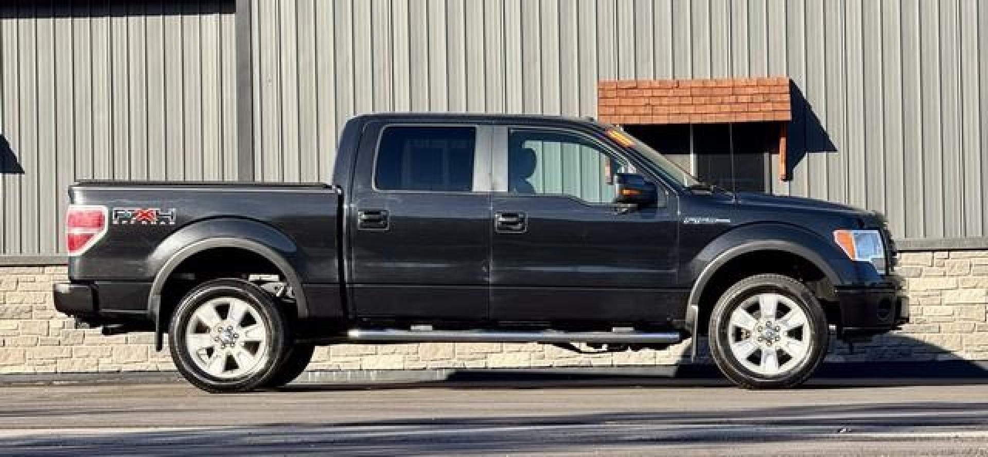 2010 BLACK FORD F-150 (1FTFW1EV8AF) with an V8,5.4L(330 CID),SOHC engine, AUTOMATIC transmission, located at 14600 Frazho Road, Warren, MI, 48089, (586) 776-3400, 42.485996, -82.974220 - Photo#3