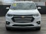 2018 WHITE CHEVROLET TRAVERSE (1GNEVKKW5JJ) with an V6,3.6L(217 CID),DOHC engine, AUTOMATIC transmission, located at 14600 Frazho Road, Warren, MI, 48089, (586) 776-3400, 42.485996, -82.974220 - Photo#2