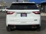 2018 WHITE CHEVROLET TRAVERSE (1GNEVKKW5JJ) with an V6,3.6L(217 CID),DOHC engine, AUTOMATIC transmission, located at 14600 Frazho Road, Warren, MI, 48089, (586) 776-3400, 42.485996, -82.974220 - Photo#6