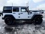 2015 WHITE JEEP WRANGLER (1C4BJWDG9FL) with an V6,3.6L(220 CID),DOHC engine, AUTOMATIC transmission, located at 14600 Frazho Road, Warren, MI, 48089, (586) 776-3400, 42.485996, -82.974220 - Photo#4