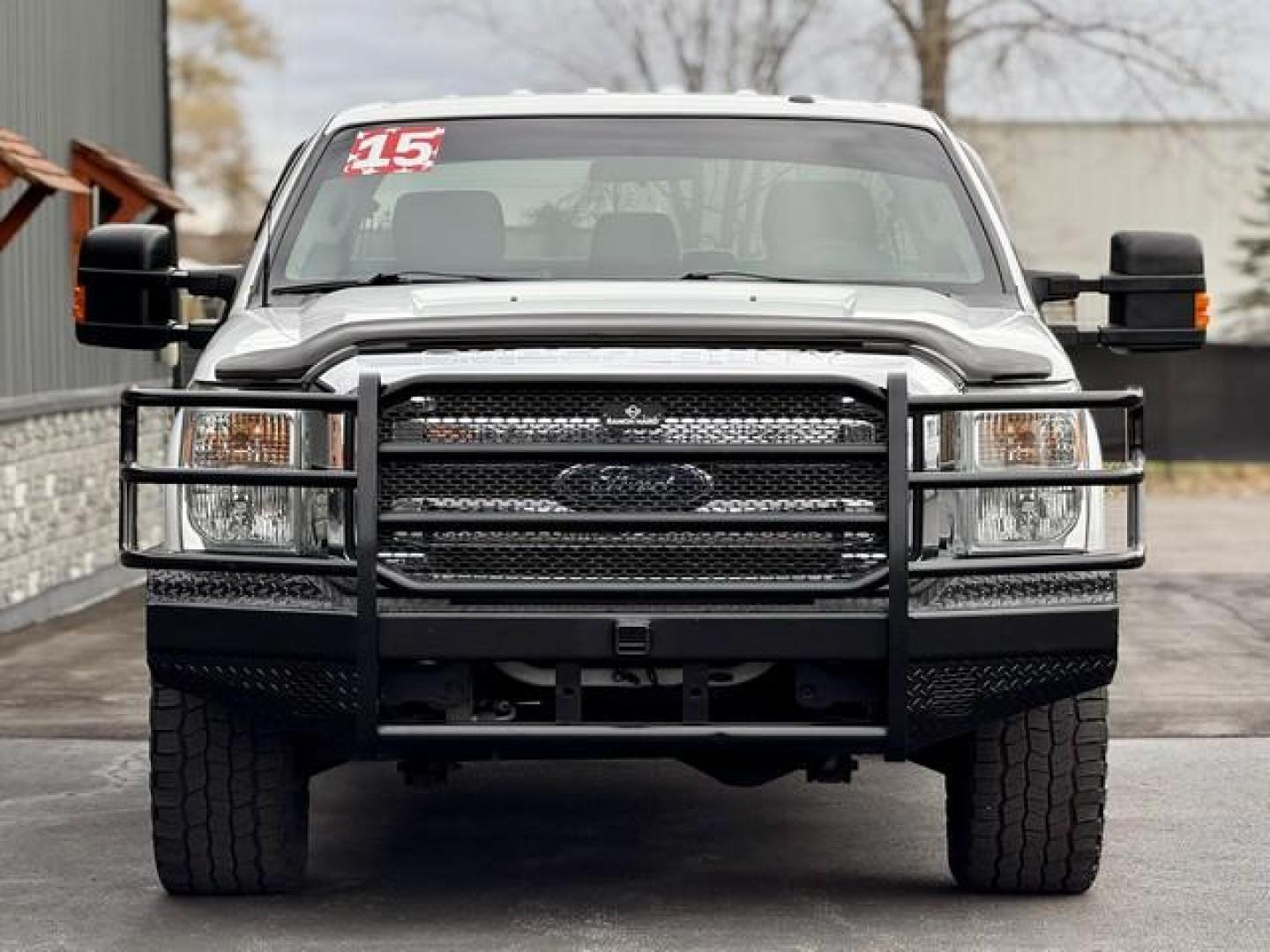 2015 WHITE FORD F-250 SUPER DUTY (1FT7W2BT6FE) with an V8,6.7L(406 CID),OHV engine, AUTOMATIC transmission, located at 14600 Frazho Road, Warren, MI, 48089, (586) 776-3400, 42.485996, -82.974220 - Photo#4