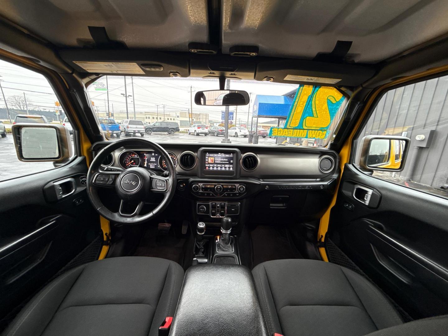 2021 HELLA YELLA JEEP WRANGLER (1C4HJXDG0MW) with an V6,3.6L(220 CID), engine, AUTOMATIC transmission, located at 14600 Frazho Road, Warren, MI, 48089, (586) 776-3400, 42.485996, -82.974220- Photo#26
