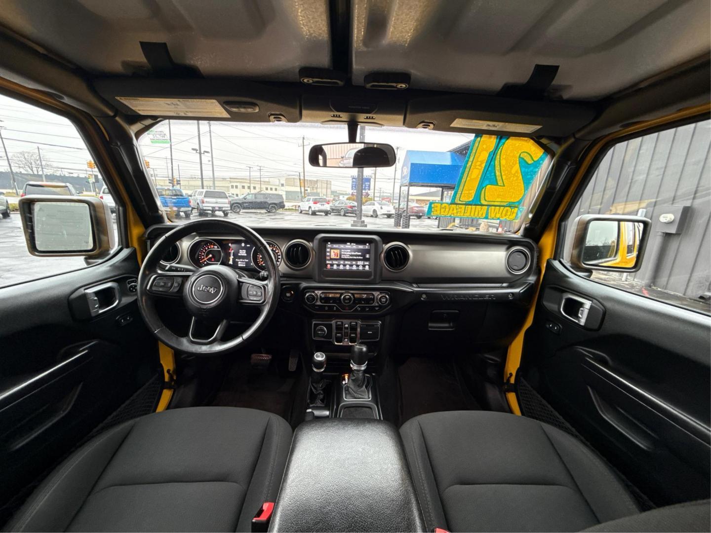 2021 HELLA YELLA JEEP WRANGLER (1C4HJXDG0MW) with an V6,3.6L(220 CID), engine, AUTOMATIC transmission, located at 14600 Frazho Road, Warren, MI, 48089, (586) 776-3400, 42.485996, -82.974220- Photo#27