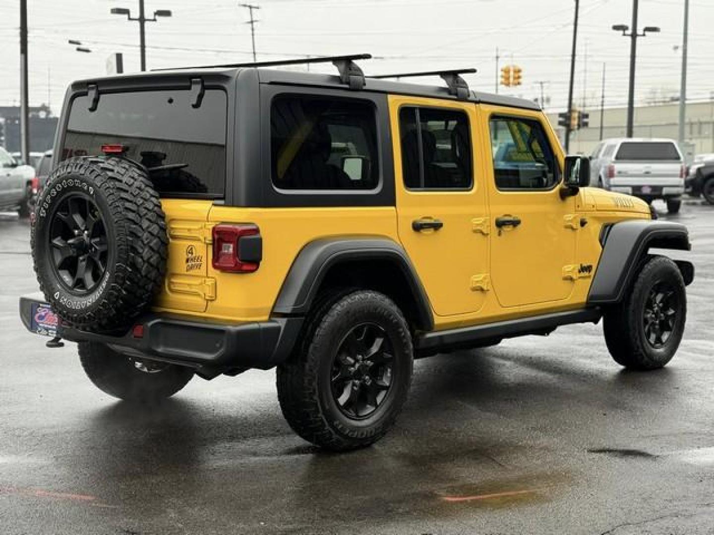 2021 YELLOW JEEP WRANGLER (1C4HJXDG0MW) with an V6,3.6L(220 CID), engine, AUTOMATIC transmission, located at 14600 Frazho Road, Warren, MI, 48089, (586) 776-3400, 42.485996, -82.974220 - Photo#5