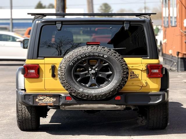 2021 HELLA YELLA JEEP WRANGLER (1C4HJXDG0MW) with an V6,3.6L(220 CID), engine, AUTOMATIC transmission, located at 14600 Frazho Road, Warren, MI, 48089, (586) 776-3400, 42.485996, -82.974220- Photo#5