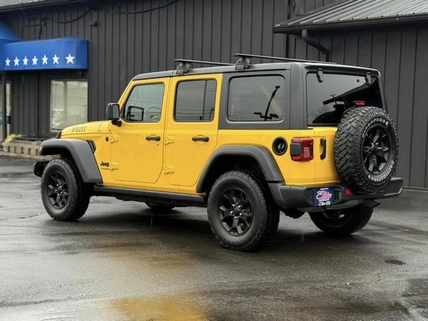 2021 YELLOW JEEP WRANGLER (1C4HJXDG0MW) with an V6,3.6L(220 CID), engine, AUTOMATIC transmission, located at 14600 Frazho Road, Warren, MI, 48089, (586) 776-3400, 42.485996, -82.974220 - Photo#7