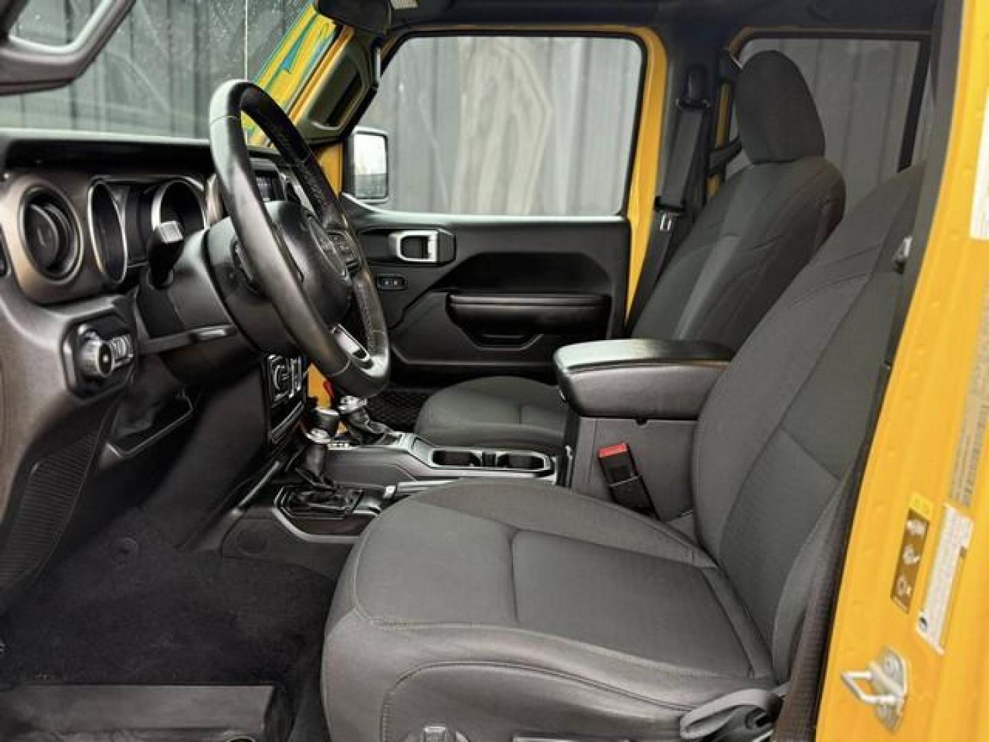 2021 YELLOW JEEP WRANGLER (1C4HJXDG0MW) with an V6,3.6L(220 CID), engine, AUTOMATIC transmission, located at 14600 Frazho Road, Warren, MI, 48089, (586) 776-3400, 42.485996, -82.974220 - Photo#8