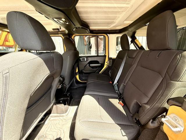 2021 HELLA YELLA JEEP WRANGLER (1C4HJXDG0MW) with an V6,3.6L(220 CID), engine, AUTOMATIC transmission, located at 14600 Frazho Road, Warren, MI, 48089, (586) 776-3400, 42.485996, -82.974220- Photo#8