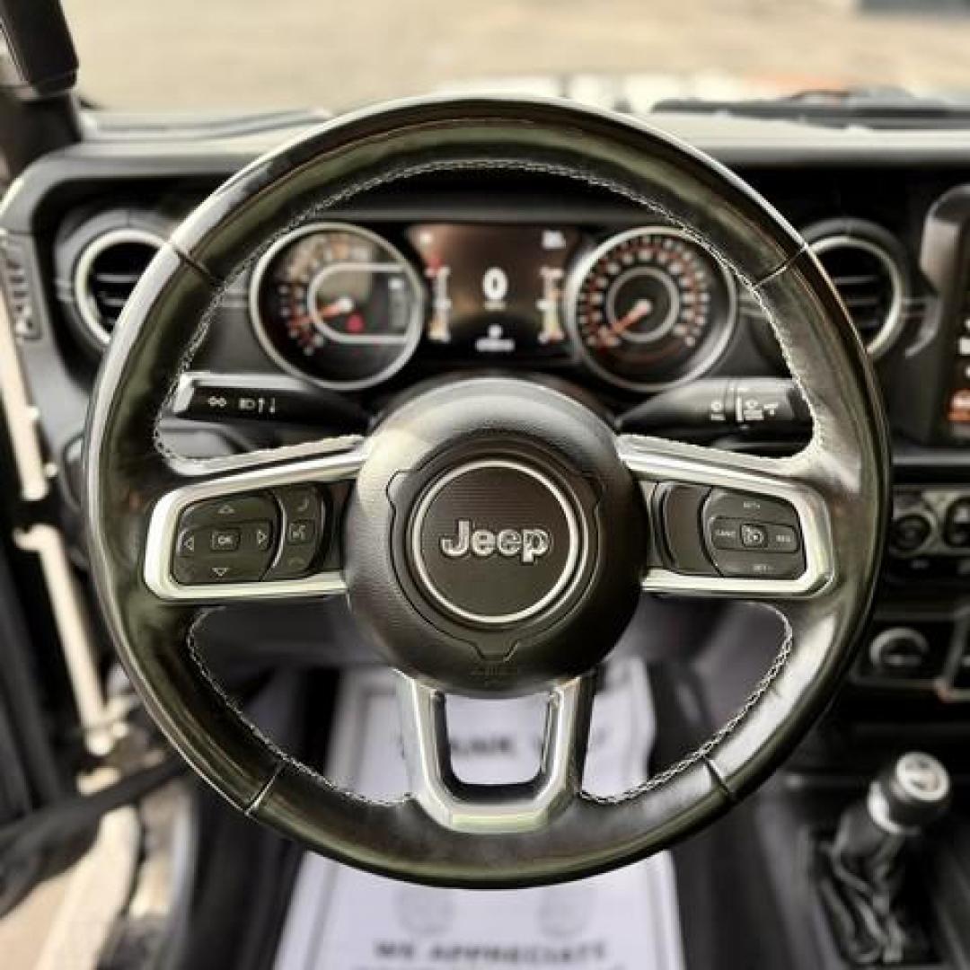 2021 GRAY JEEP GLADIATOR (1C6HJTFG1ML) with an V6,3.6L(220 CID), engine, AUTOMATIC transmission, located at 14600 Frazho Road, Warren, MI, 48089, (586) 776-3400, 42.485996, -82.974220 - Photo#9