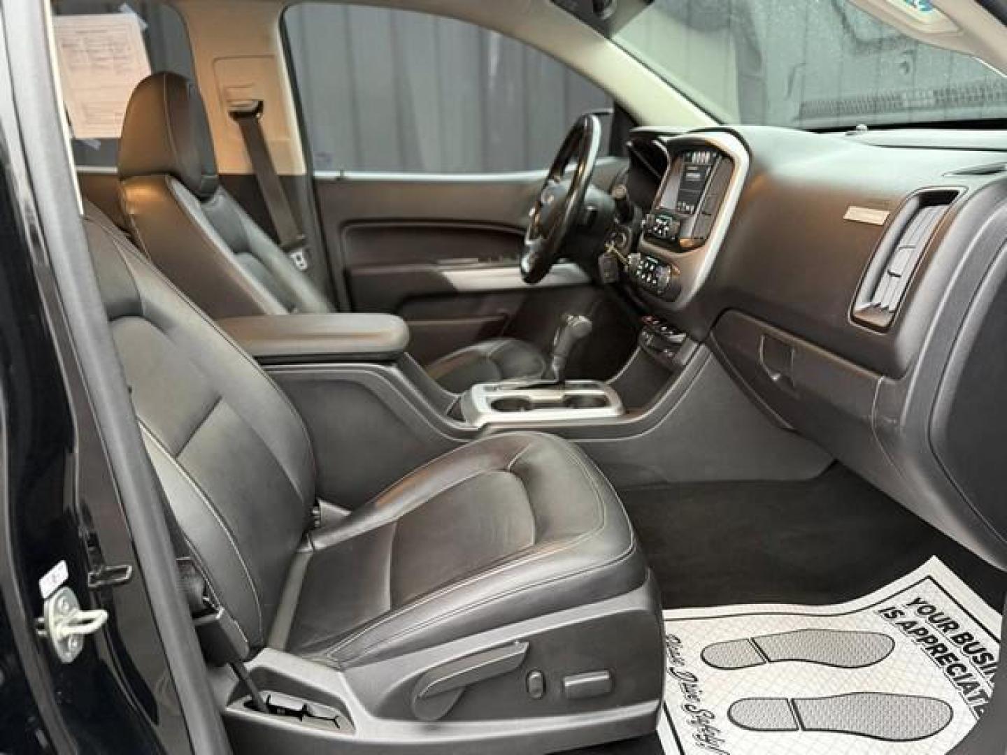 2016 BLACK CHEVROLET COLORADO (1GCGTCE30G1) with an V6,3.6L(217 CID),DOHC engine, AUTOMATIC transmission, located at 14600 Frazho Road, Warren, MI, 48089, (586) 776-3400, 42.485996, -82.974220 - Photo#13