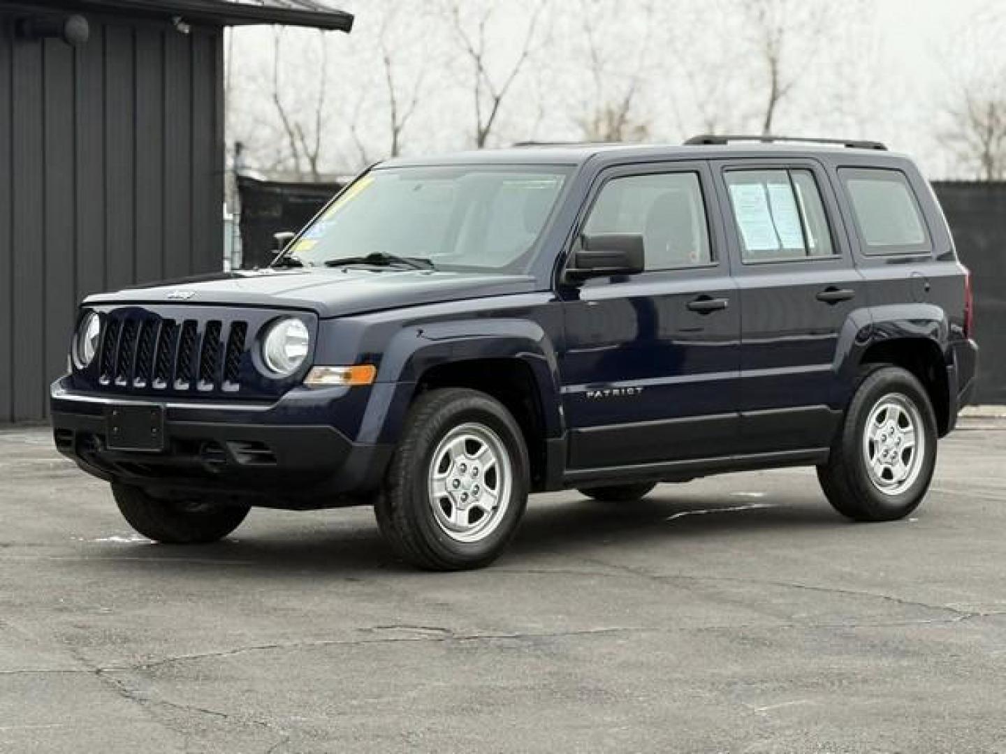 2017 BLUE JEEP PATRIOT (1C4NJPAB5HD) with an L4,2.4L(144 CID),DOHC engine, AUTOMATIC transmission, located at 14600 Frazho Road, Warren, MI, 48089, (586) 776-3400, 42.485996, -82.974220 - Photo#1