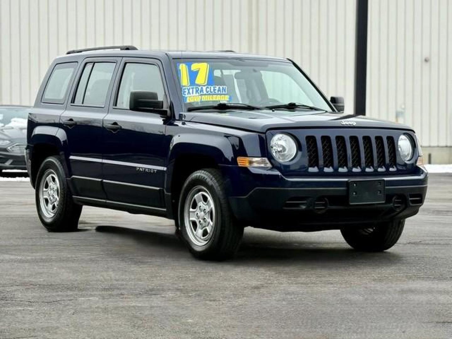 2017 BLUE JEEP PATRIOT (1C4NJPAB5HD) with an L4,2.4L(144 CID),DOHC engine, AUTOMATIC transmission, located at 14600 Frazho Road, Warren, MI, 48089, (586) 776-3400, 42.485996, -82.974220 - Photo#2