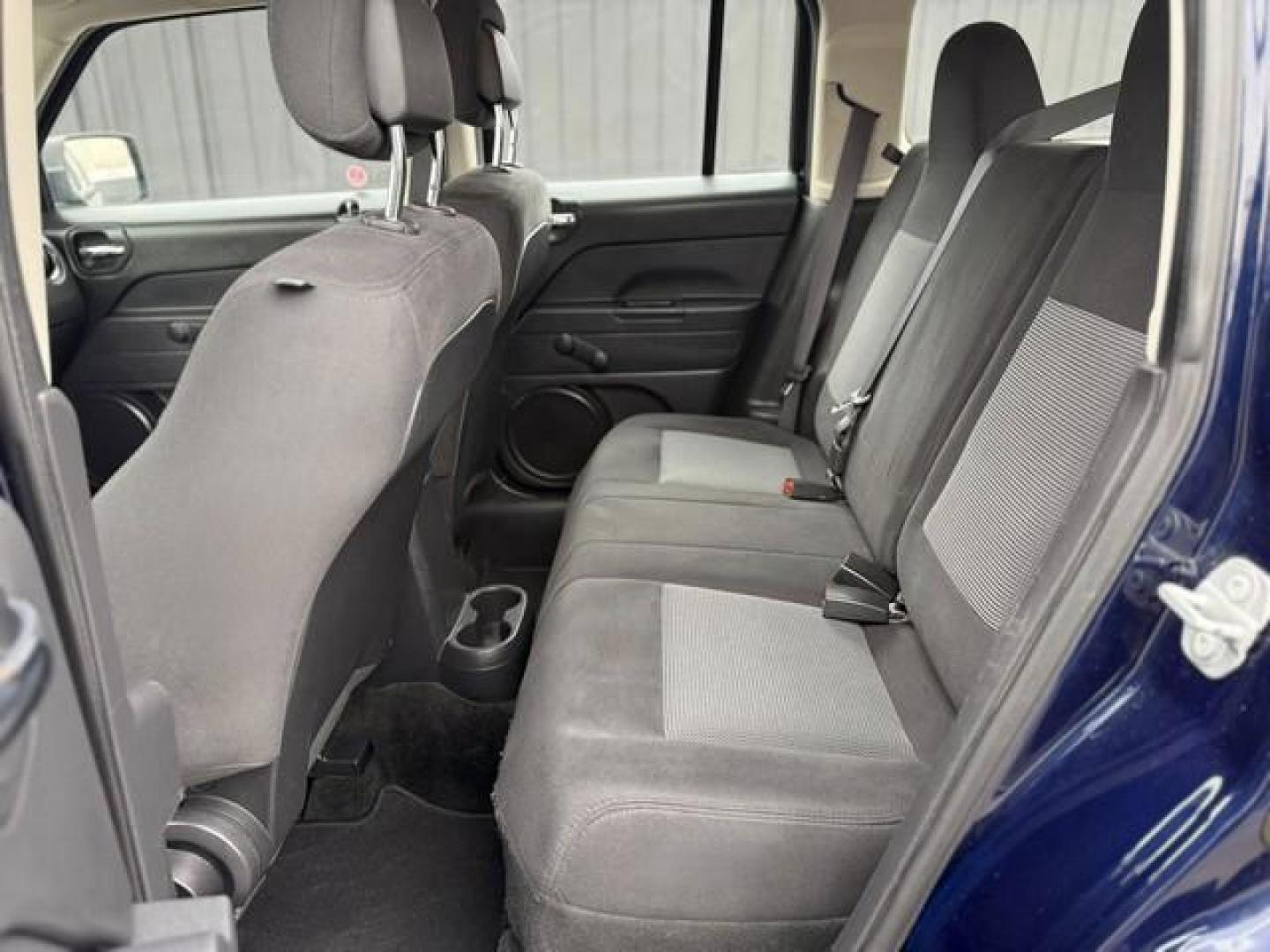 2017 BLUE JEEP PATRIOT (1C4NJPAB5HD) with an L4,2.4L(144 CID),DOHC engine, AUTOMATIC transmission, located at 14600 Frazho Road, Warren, MI, 48089, (586) 776-3400, 42.485996, -82.974220 - Photo#8