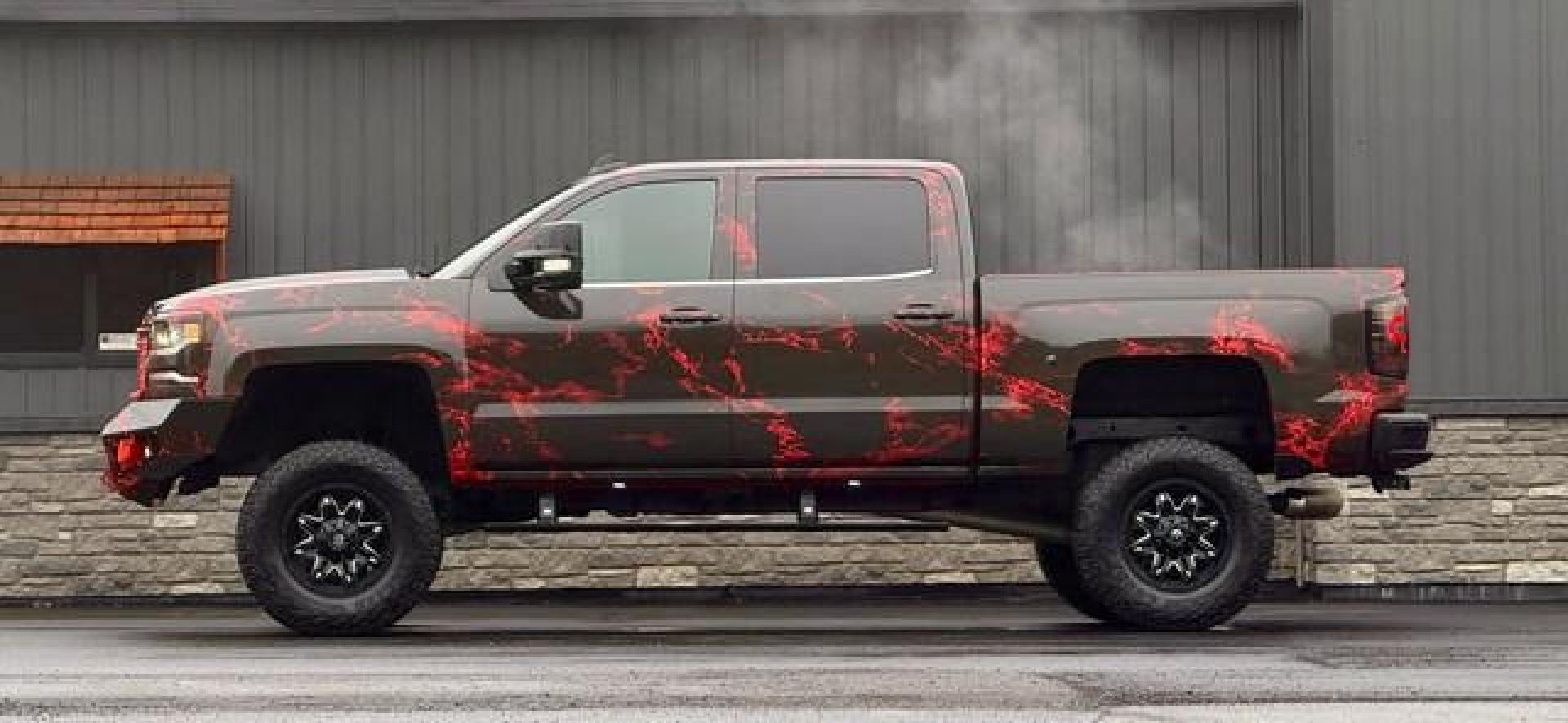 2017 RED CHEVROLET SILVERADO 1500 (3GCUKSEJ8HG) with an V8,6.2L(376 CID),OHV engine, AUTOMATIC transmission, located at 14600 Frazho Road, Warren, MI, 48089, (586) 776-3400, 42.485996, -82.974220 - Photo#4