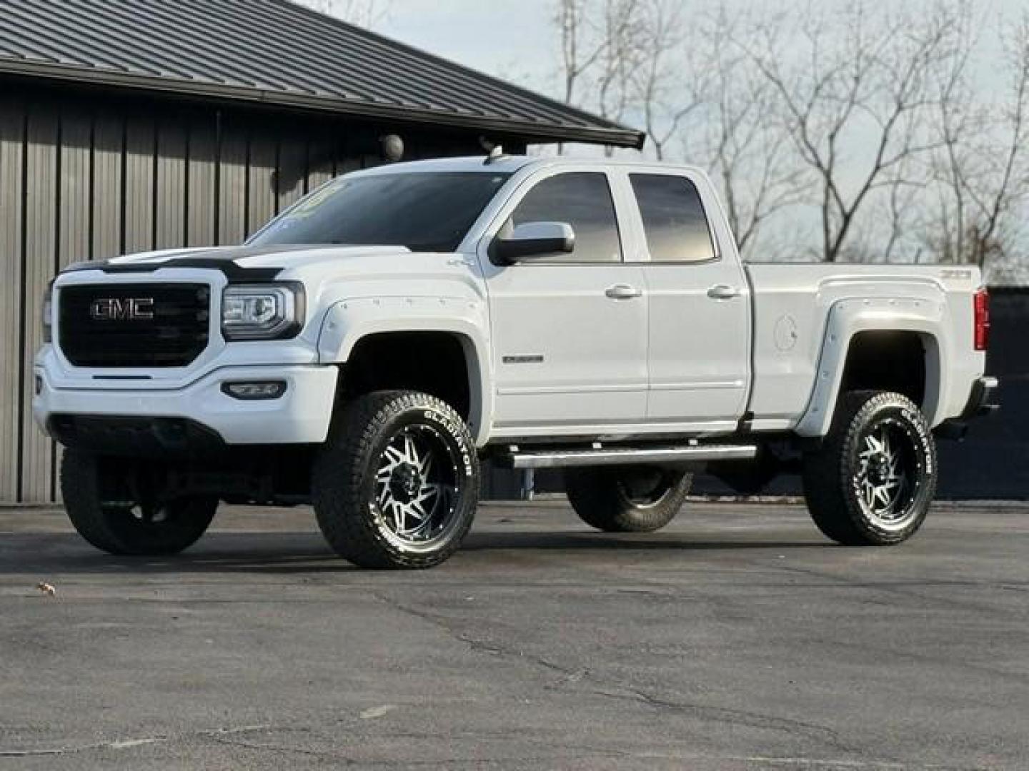 2018 WHITE GMC SIERRA 1500 (1GTV2MEC4JZ) with an V8,5.3L(325 CID),OHV engine, AUTOMATIC transmission, located at 14600 Frazho Road, Warren, MI, 48089, (586) 776-3400, 42.485996, -82.974220 - Photo#1