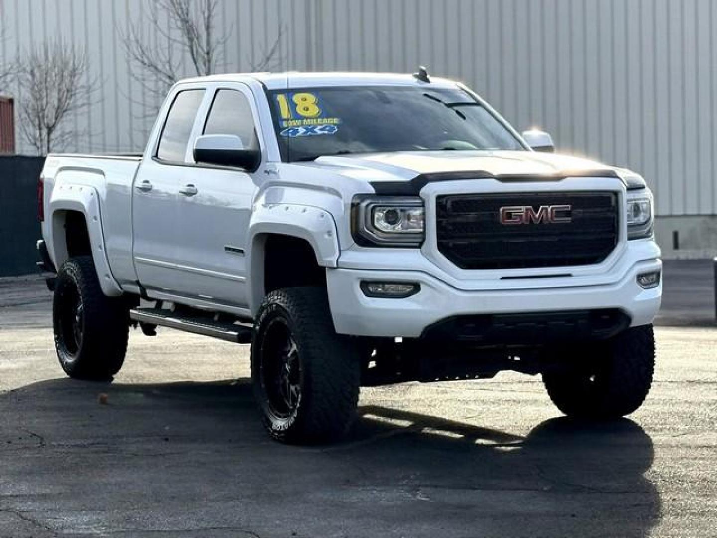 2018 WHITE GMC SIERRA 1500 (1GTV2MEC4JZ) with an V8,5.3L(325 CID),OHV engine, AUTOMATIC transmission, located at 14600 Frazho Road, Warren, MI, 48089, (586) 776-3400, 42.485996, -82.974220 - Photo#3