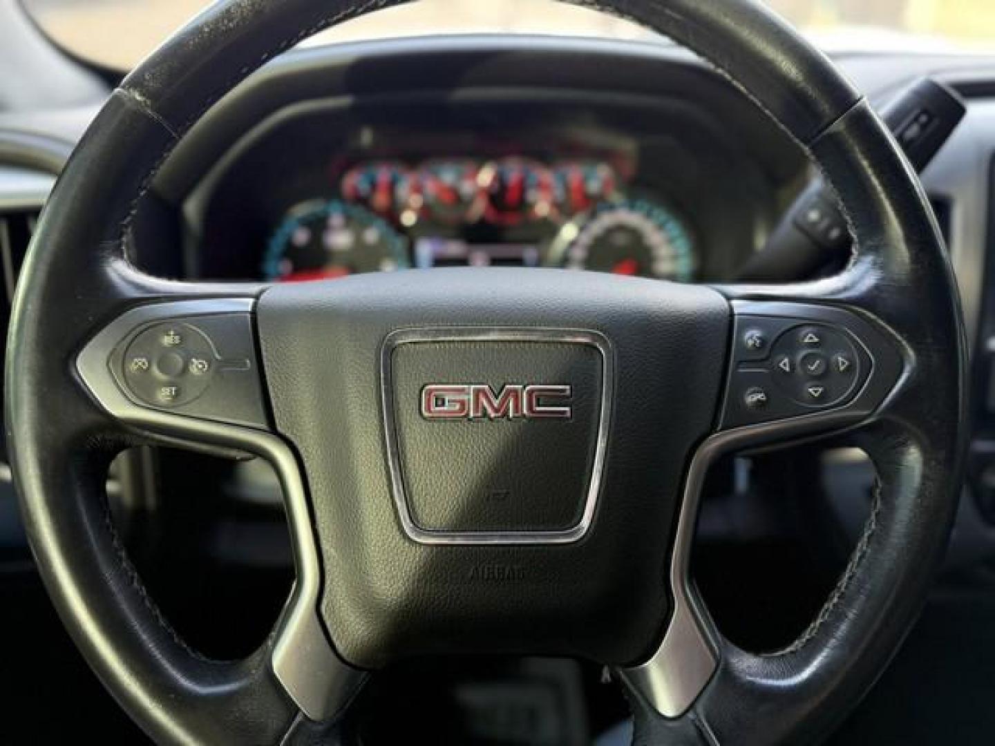 2018 WHITE GMC SIERRA 1500 (1GTV2MEC4JZ) with an V8,5.3L(325 CID),OHV engine, AUTOMATIC transmission, located at 14600 Frazho Road, Warren, MI, 48089, (586) 776-3400, 42.485996, -82.974220 - Photo#15