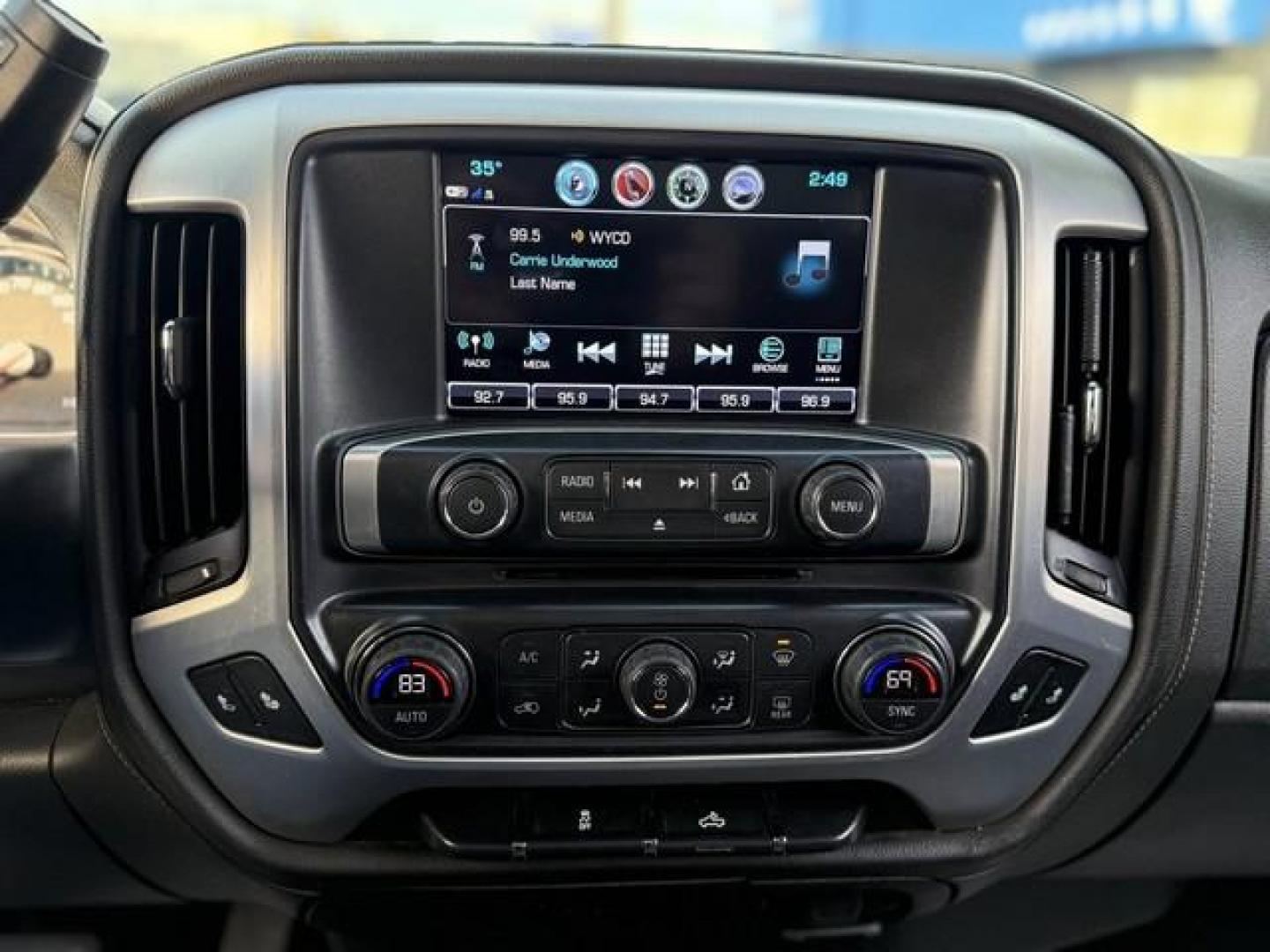 2018 WHITE GMC SIERRA 1500 (1GTV2MEC4JZ) with an V8,5.3L(325 CID),OHV engine, AUTOMATIC transmission, located at 14600 Frazho Road, Warren, MI, 48089, (586) 776-3400, 42.485996, -82.974220 - Photo#16