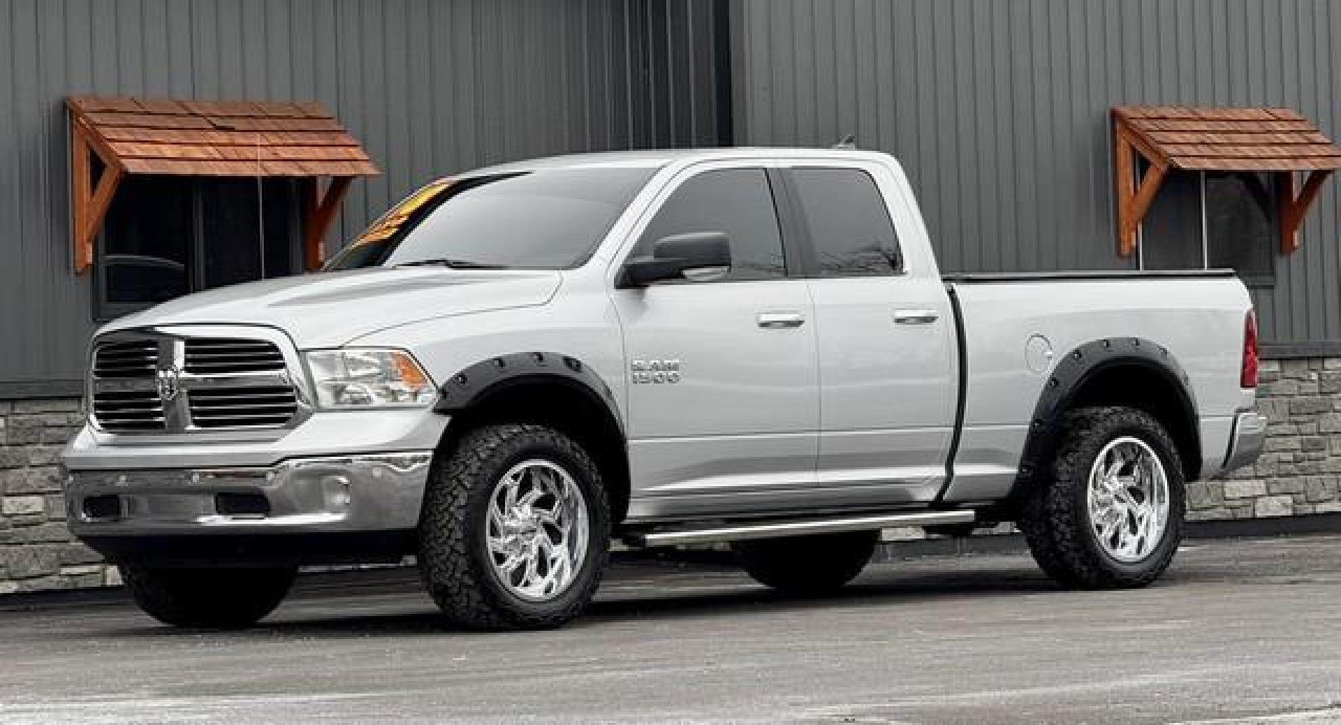 2018 SILVER RAM 1500 (1C6RR7GG7JS) with an V6,3.6L(220 CID),DOHC engine, AUTOMATIC transmission, located at 14600 Frazho Road, Warren, MI, 48089, (586) 776-3400, 42.485996, -82.974220 - Photo#1