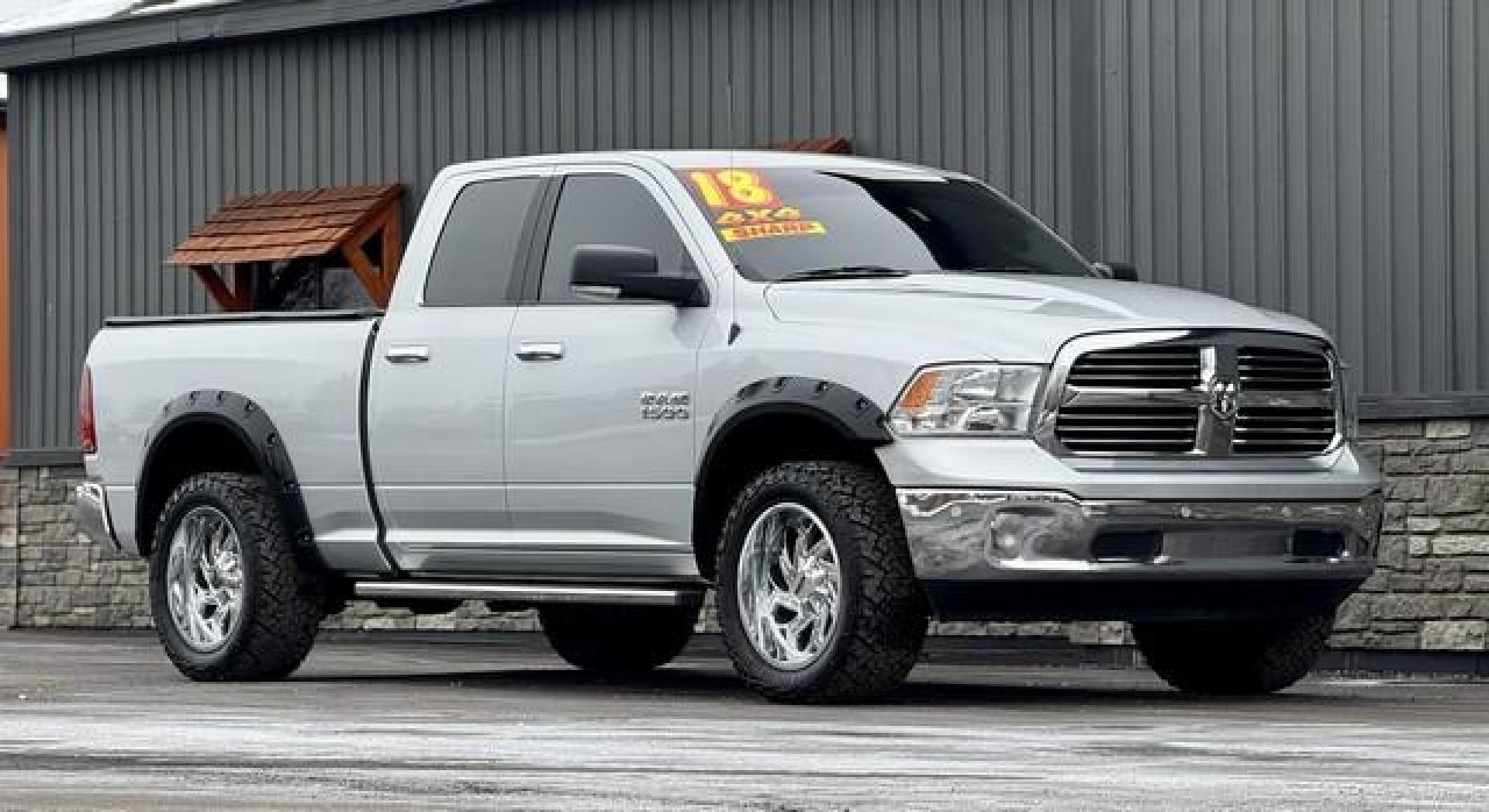 2018 SILVER RAM 1500 (1C6RR7GG7JS) with an V6,3.6L(220 CID),DOHC engine, AUTOMATIC transmission, located at 14600 Frazho Road, Warren, MI, 48089, (586) 776-3400, 42.485996, -82.974220 - Photo#3