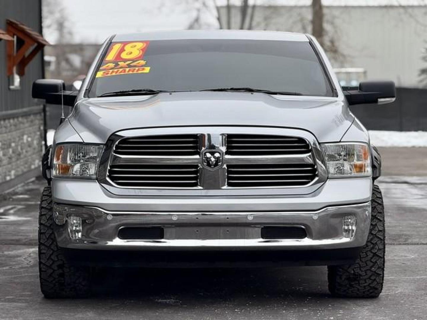 2018 SILVER RAM 1500 (1C6RR7GG7JS) with an V6,3.6L(220 CID),DOHC engine, AUTOMATIC transmission, located at 14600 Frazho Road, Warren, MI, 48089, (586) 776-3400, 42.485996, -82.974220 - Photo#4