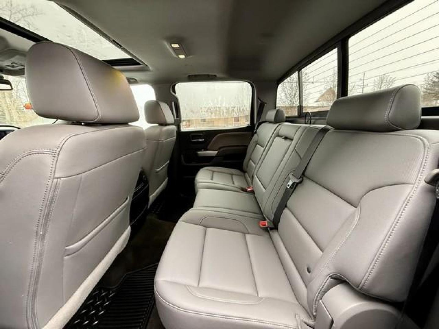 2018 BLUE CHEVROLET SILVERADO 1500 (3GCUKSEC4JG) with an V8,5.3L(325 CID),OHV engine, AUTOMATIC transmission, located at 14600 Frazho Road, Warren, MI, 48089, (586) 776-3400, 42.485996, -82.974220 - Photo#7