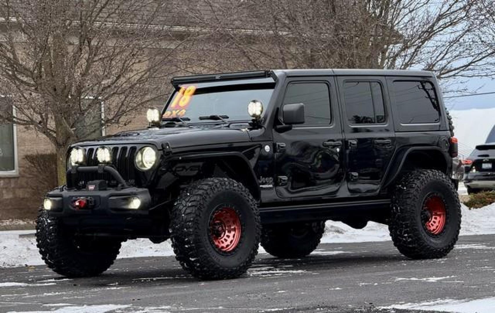 2018 BLACK JEEP WRANGLER (1C4HJXEG9JW) with an V6,3.6L(220 CID),DOHC engine, AUTOMATIC transmission, located at 14600 Frazho Road, Warren, MI, 48089, (586) 776-3400, 42.485996, -82.974220 - Photo#3