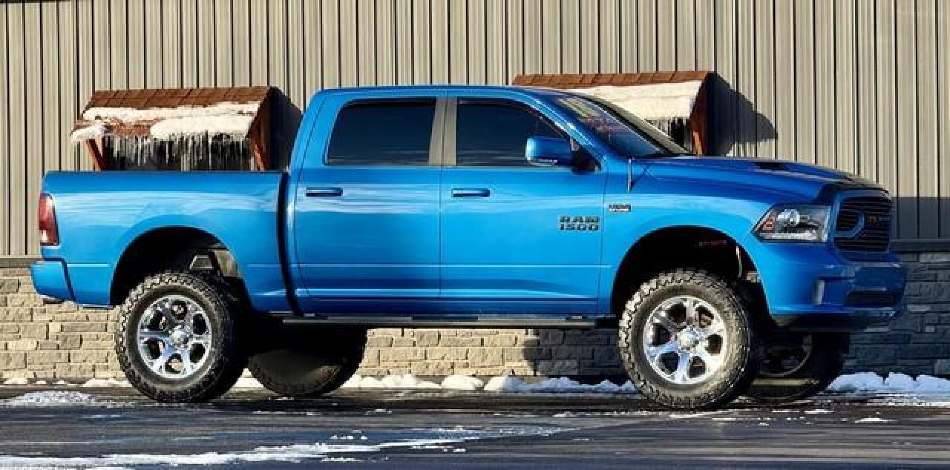2018 BLUE RAM 1500 (1C6RR7MT3JS) with an V8,5.7L(345 CID),OHV engine, AUTOMATIC transmission, located at 14600 Frazho Road, Warren, MI, 48089, (586) 776-3400, 42.485996, -82.974220 - Photo#4