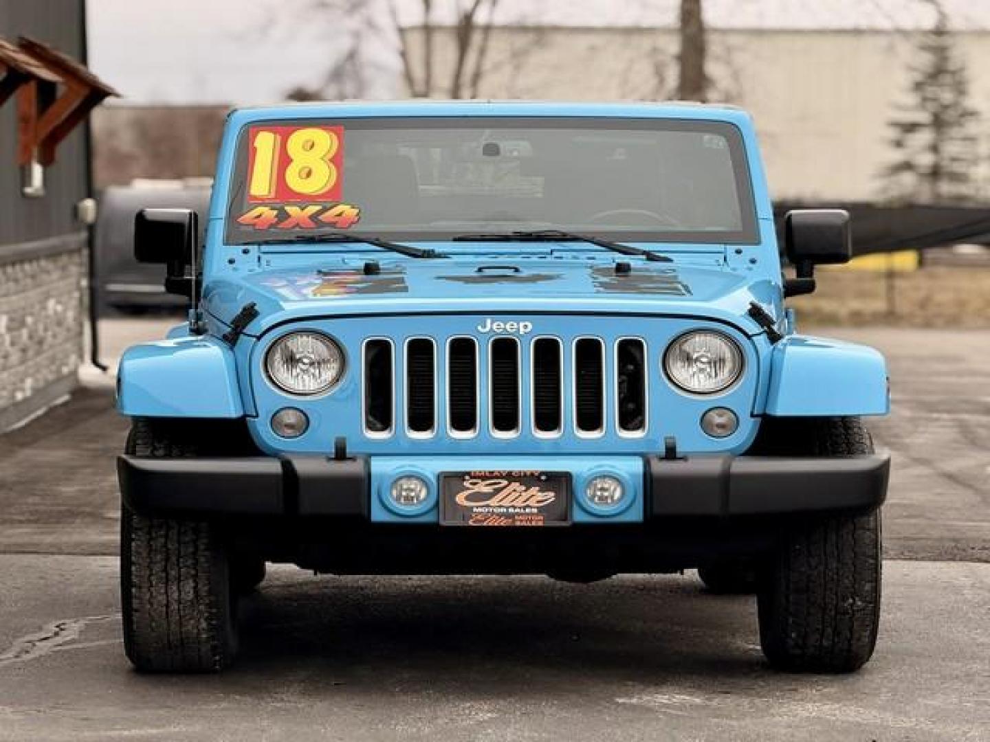 2018 BLUE JEEP WRANGLER JK (1C4AJWBG9JL) with an V6,3.6L(220 CID),DOHC engine, AUTOMATIC transmission, located at 14600 Frazho Road, Warren, MI, 48089, (586) 776-3400, 42.485996, -82.974220 - Photo#4
