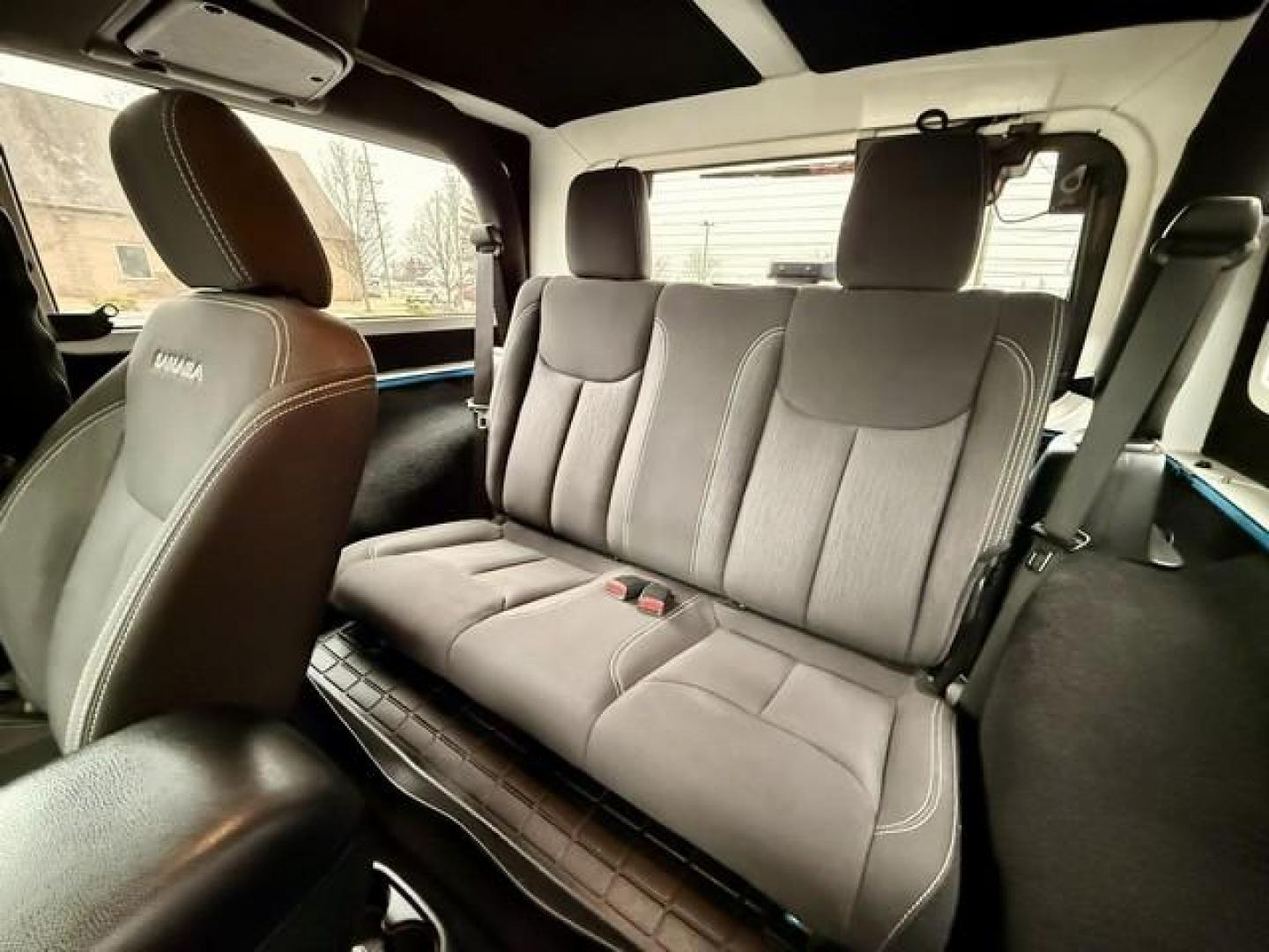 2018 BLUE JEEP WRANGLER JK (1C4AJWBG9JL) with an V6,3.6L(220 CID),DOHC engine, AUTOMATIC transmission, located at 14600 Frazho Road, Warren, MI, 48089, (586) 776-3400, 42.485996, -82.974220 - Photo#8