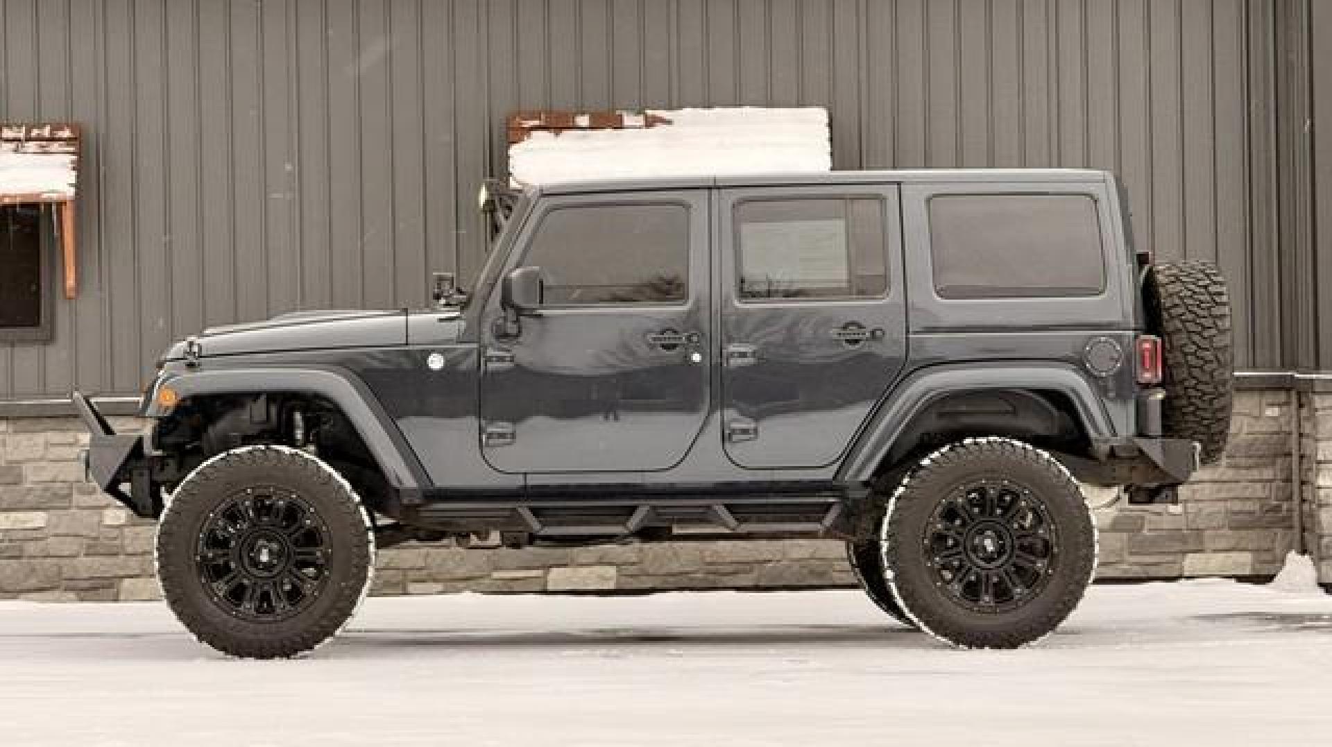 2018 ANVIL JEEP WRANGLER JK (1C4BJWEG9JL) with an V6,3.6L(220 CID),DOHC engine, AUTOMATIC transmission, located at 14600 Frazho Road, Warren, MI, 48089, (586) 776-3400, 42.485996, -82.974220 - Photo#3