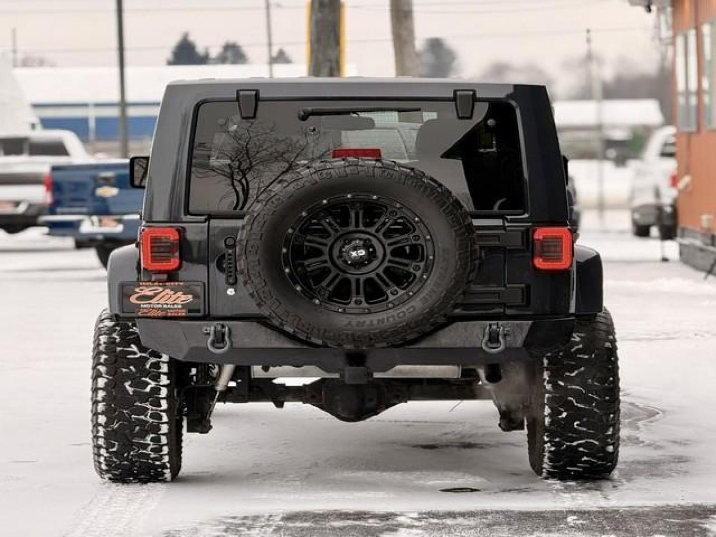 2018 ANVIL JEEP WRANGLER JK (1C4BJWEG9JL) with an V6,3.6L(220 CID),DOHC engine, AUTOMATIC transmission, located at 14600 Frazho Road, Warren, MI, 48089, (586) 776-3400, 42.485996, -82.974220 - Photo#5