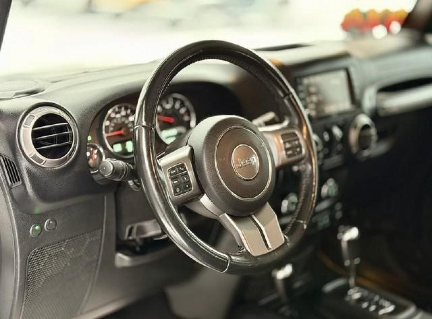 2018 ANVIL JEEP WRANGLER JK (1C4BJWEG9JL) with an V6,3.6L(220 CID),DOHC engine, AUTOMATIC transmission, located at 14600 Frazho Road, Warren, MI, 48089, (586) 776-3400, 42.485996, -82.974220 - Photo#8