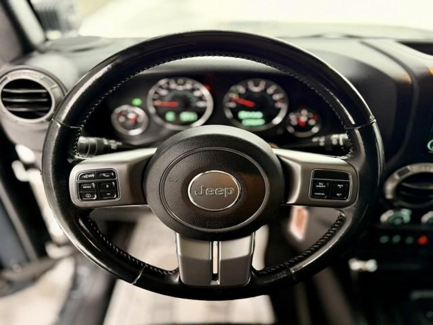 2018 ANVIL JEEP WRANGLER JK (1C4BJWEG9JL) with an V6,3.6L(220 CID),DOHC engine, AUTOMATIC transmission, located at 14600 Frazho Road, Warren, MI, 48089, (586) 776-3400, 42.485996, -82.974220 - Photo#9