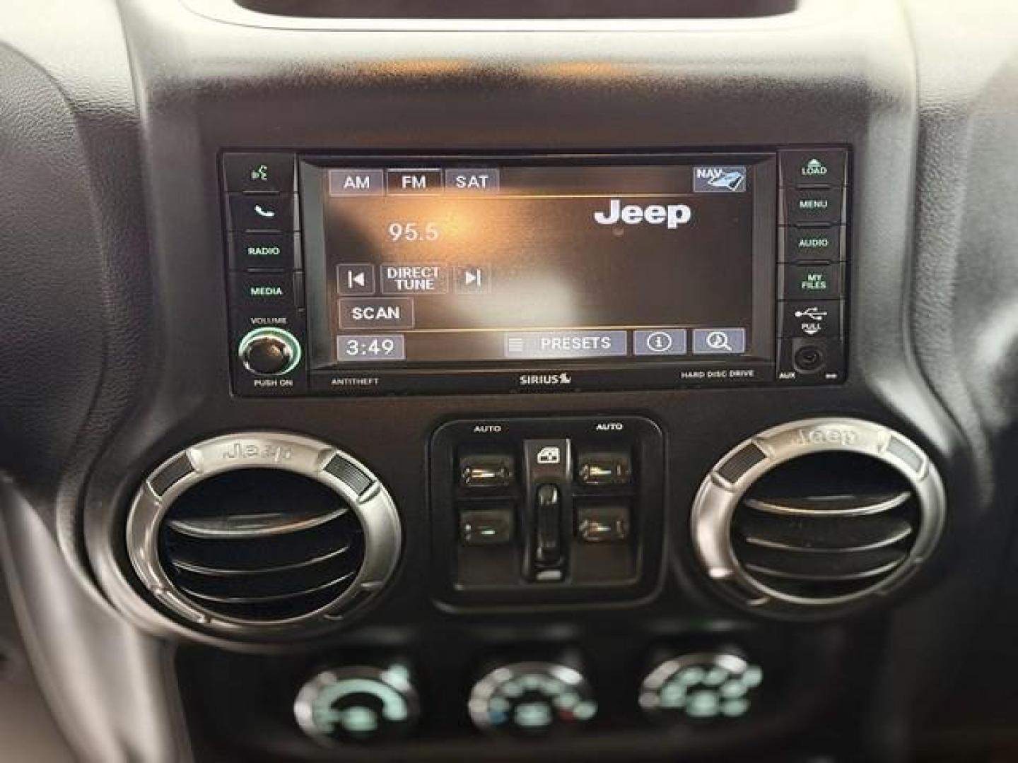 2018 ANVIL JEEP WRANGLER JK (1C4BJWEG9JL) with an V6,3.6L(220 CID),DOHC engine, AUTOMATIC transmission, located at 14600 Frazho Road, Warren, MI, 48089, (586) 776-3400, 42.485996, -82.974220 - Photo#10