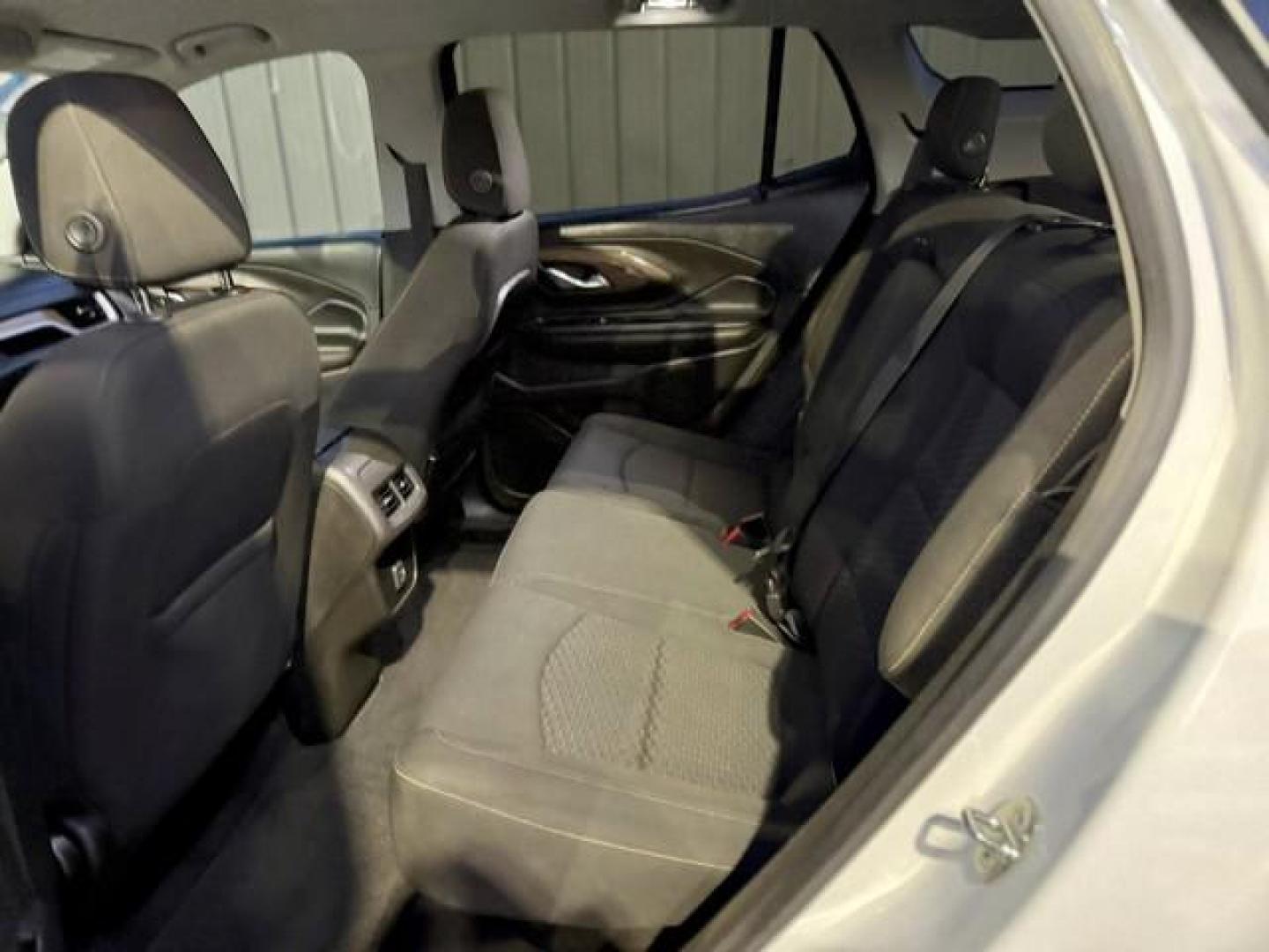 2019 WHITE GMC TERRAIN (3GKALMEVXKL) with an L4,1.5L(91 CID),DOHC engine, AUTOMATIC transmission, located at 14600 Frazho Road, Warren, MI, 48089, (586) 776-3400, 42.485996, -82.974220 - Photo#10